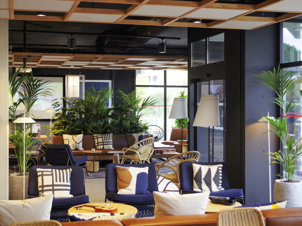 ibis lunel petite camargue